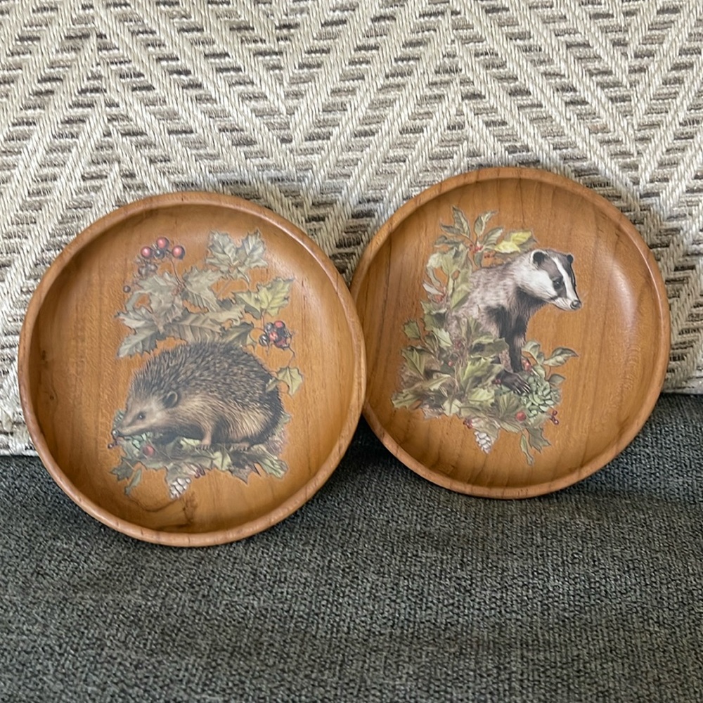 Woodland creatures wooden trinket dishes with porcupine and badger